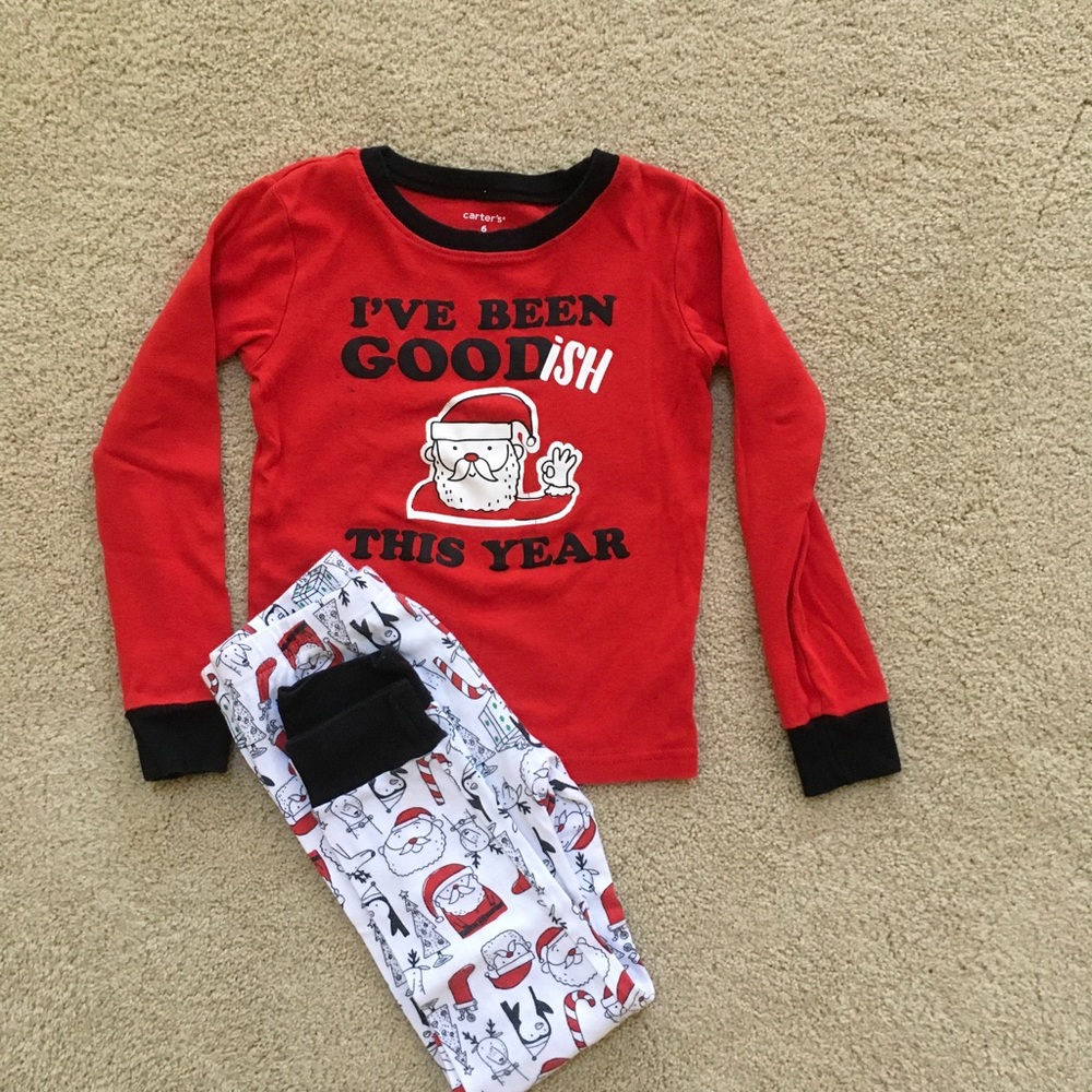 Kid’s Christmas pajamas. EUC